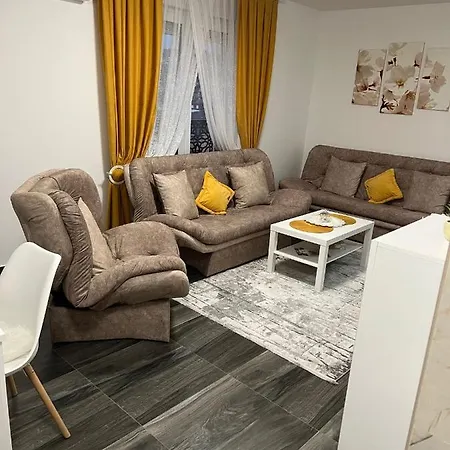 Lägenhet Elif Novi Pazar